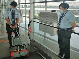 青岛胶东国际机场购买青岛捷立扶梯清洗机